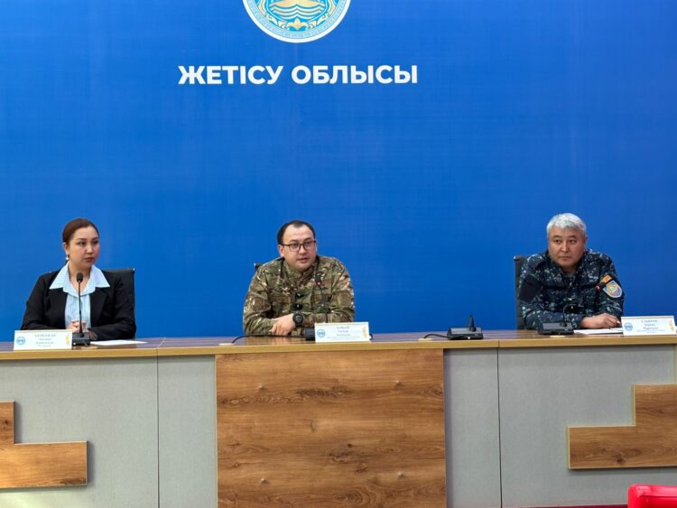 Жетісу су айдындарында мұздың жұқаруына байланысты қауіп күшейді