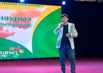 На ряде участков в Аксуском районе была организована концертная программа.