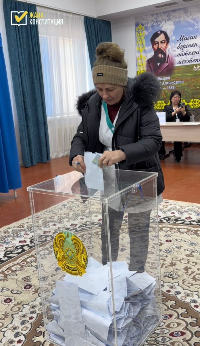 Талдықорғанда «JLC» сүт зауытының ұжымы референдумда дауыс берді