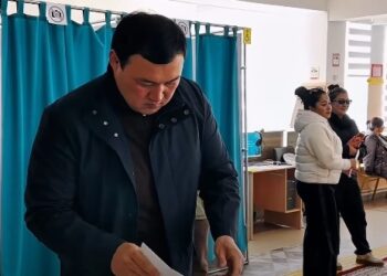 «Қазақстан барысы» турнирінің бірінші жеңімпазы Ұ.Рысқұлдың дауыс берді