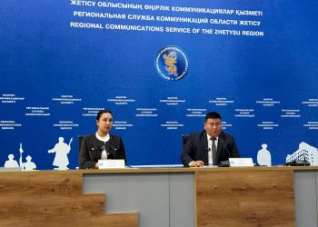 Жетісу оқушылары мен студенттері жазда ресми түрде жұмыс істеп, шамамен 100 мың теңге таба алады