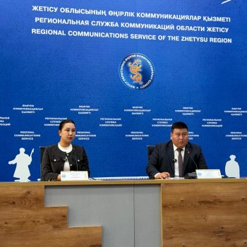 Жетісу оқушылары мен студенттері жазда ресми түрде жұмыс істеп, шамамен 100 мың теңге таба алады